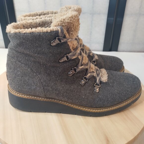 Dr. Scholl's So Cozy Gray Ankle Flannel & Faux Fur Waterproof Boots Women US 9M - Picture 2 of 16